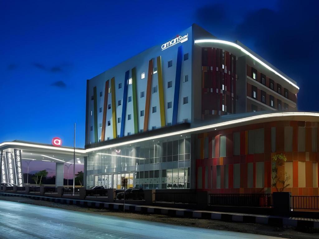 Amaris Hotel Kupang Kupang (East Nusa Tenggara) Exterior foto